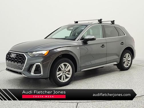 Daytona Gray Pearl Effect 2023 Audi Q5 45 S line Premium