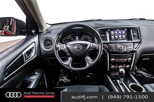 2019 Nissan Pathfinder SV