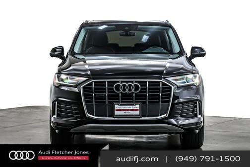 2022 Audi Q7 45 Premium