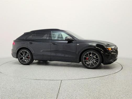 Mythos Black Metallic 2023 Audi Q8 55 Prestige