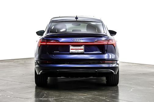 2022 Audi e-tron Sportback S line Premium Plus