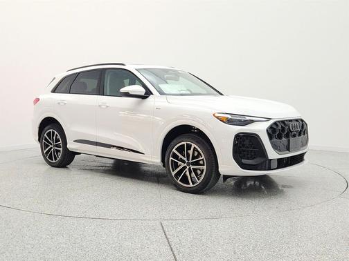 Arkona White 2026 Audi Q5 Premium Plus TFSI quattro S tronic