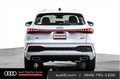 2025 Audi Q5 Premium Plus