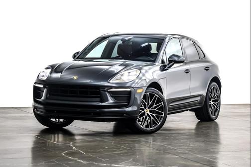2022 Porsche Macan AWD