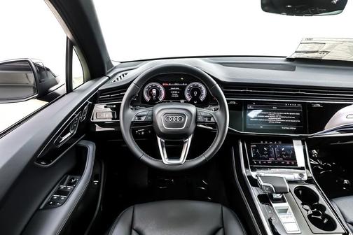 2026 Audi Q7 55 Premium Plus