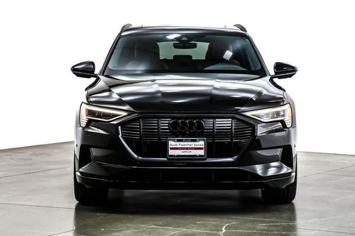 2022 Audi e-tron Premium