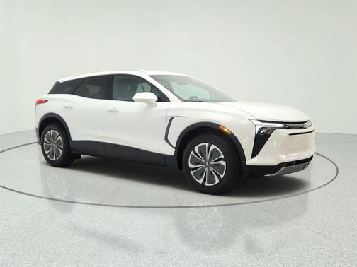 Summit White 2024 Chevrolet Blazer EV eAWD LT