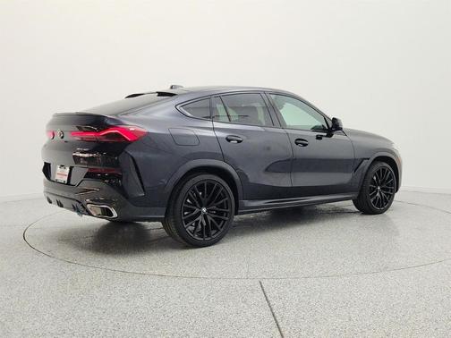 Carbon Black Metallic 2024 BMW X6 xDrive40i
