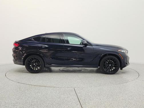 Carbon Black Metallic 2024 BMW X6 xDrive40i