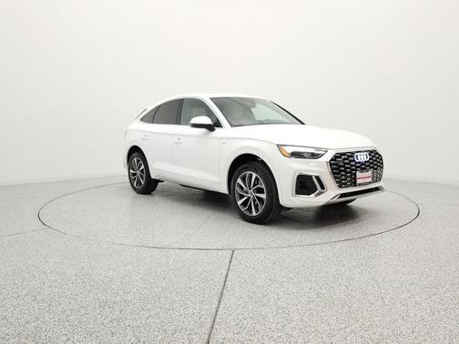 Ibis White 2023 Audi Q5 45 S line Premium