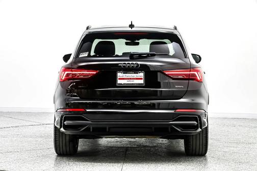 Mythos Black Metallic 2022 Audi Q3 45 S line Premium Plus