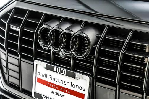 Mythos Black Metallic 2022 Audi Q3 45 S line Premium Plus