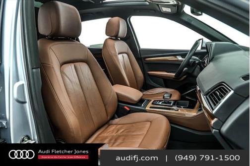 2022 Audi Q5 45 S line Premium Plus