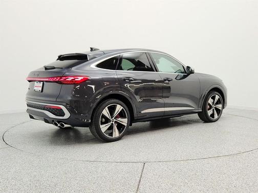 Tambora Gray Metallic 2026 Audi SQ5 3.0T Premium Plus