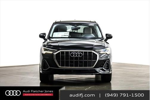 2025 Audi Q3 Premium 45 TFSI S line quattro Tiptronic