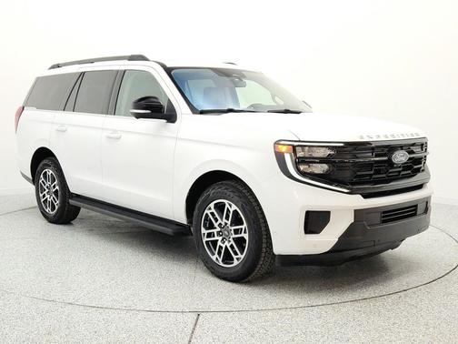 Oxford White 2025 Ford Expedition Active