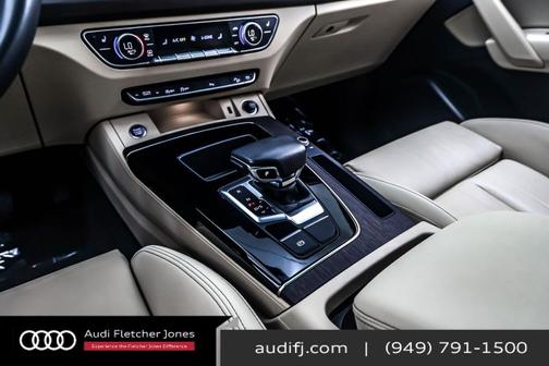 2023 Audi Q5 45 S line Premium