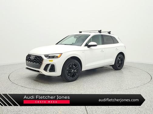 Ibis White 2022 Audi Q5 55 S line Premium Plus