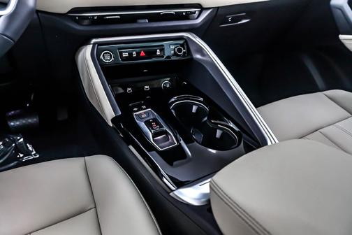 2025 Audi Q5 Premium