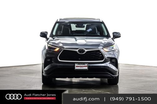 2025 Toyota Highlander XLE