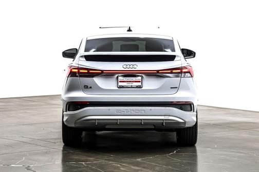 2024 Audi Q4 e-tron Premium Plus 50 quattro