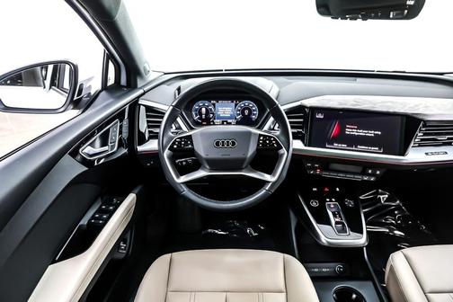 2024 Audi Q4 e-tron Premium Plus 50 quattro