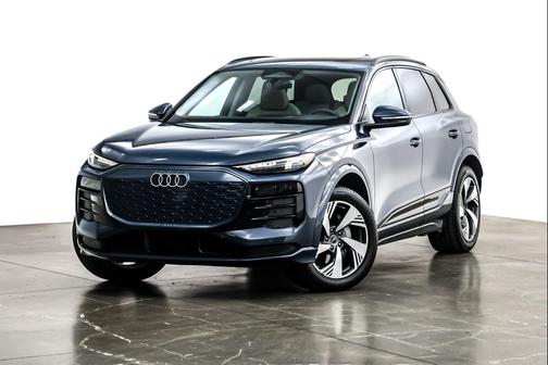 2025 Audi Q6 e-tron Premium Plus quattro