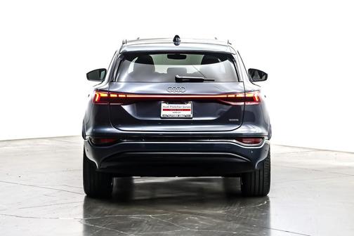 2025 Audi Q6 e-tron Premium Plus quattro