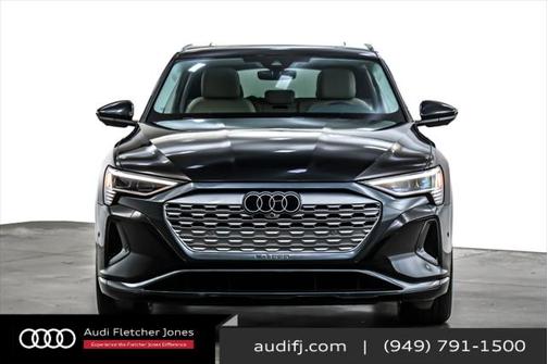 2024 Audi Q8 e-tron Premium Plus