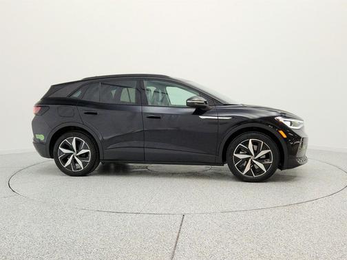 Deep Black Pearl 2023 Volkswagen ID.4 S