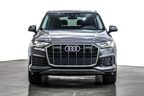 2023 Audi Q7 45 Premium