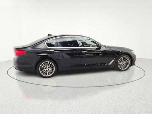 Jet Black 2018 BMW 530e iPerformance