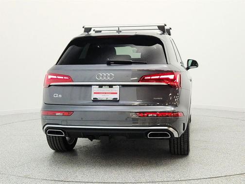 Daytona Gray Pearl Effect 2023 Audi Q5 45 S line Premium Plus