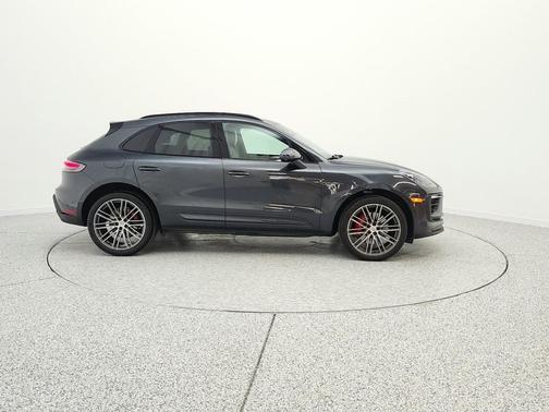 Volcano Grey Metallic 2023 Porsche Macan Macan S