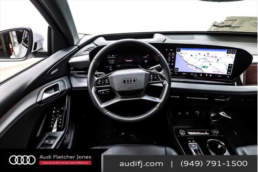 2025 Audi Q6 e-tron Prestige