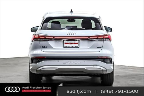 2022 Audi e-tron Premium
