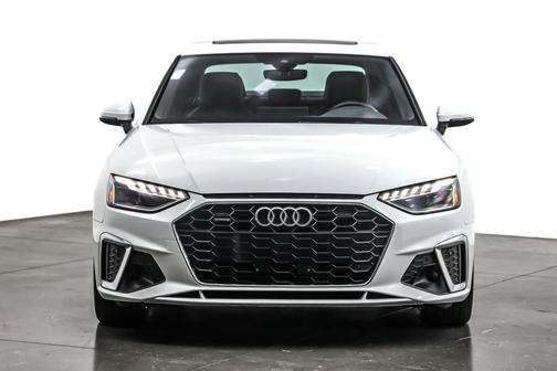 2023 Audi A4 45 S line Premium
