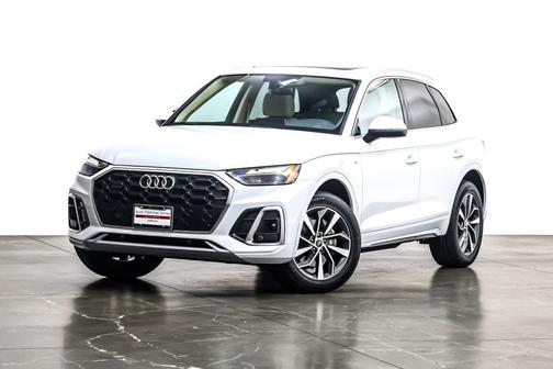 2023 Audi Q5 45 S line Premium