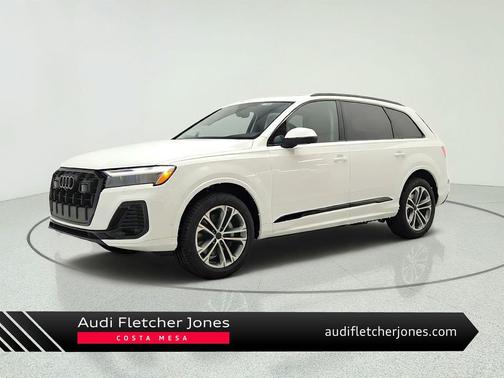 Carrara White 2026 Audi Q7 45 Premium Plus