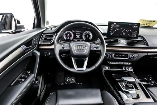2025 Audi Q5 45 S line Premium Plus