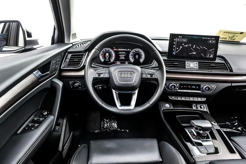 2025 Audi Q5 45 S line Premium Plus