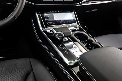 2026 Audi Q8 55 Premium Plus