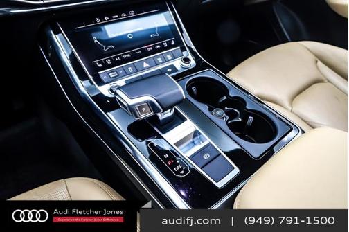 2022 Audi Q7 45 Premium Plus