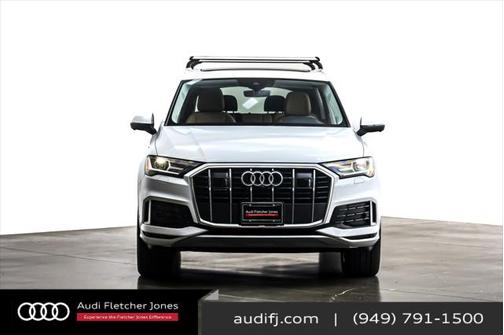 2022 Audi Q7 45 Premium Plus