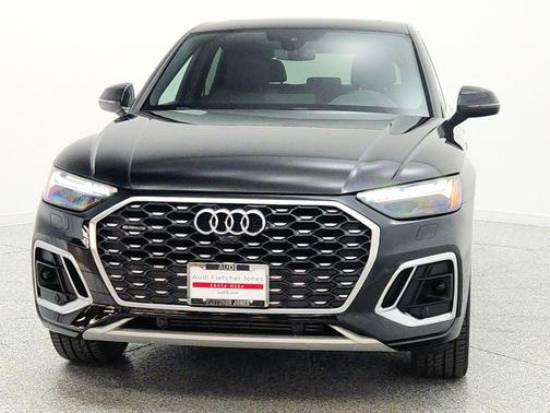 Mythos Black Metallic 2023 Audi Q5 45 S line Prestige