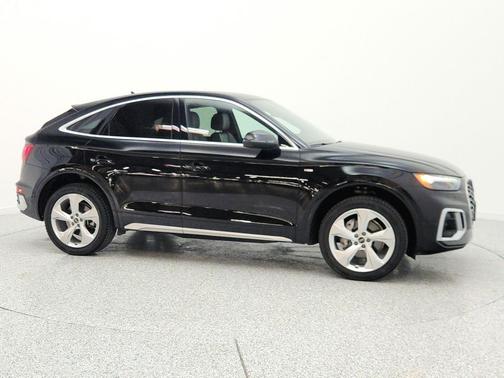 Mythos Black Metallic 2023 Audi Q5 45 S line Prestige