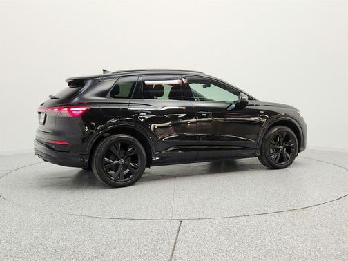 Mythos Black Metallic 2023 Audi Q4 e-tron Premium Plus 50 quattro