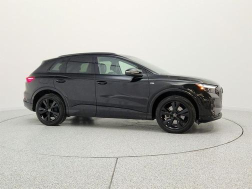 Mythos Black Metallic 2023 Audi Q4 e-tron Premium Plus 50 quattro