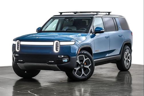 2023 Rivian R1S Adventure
