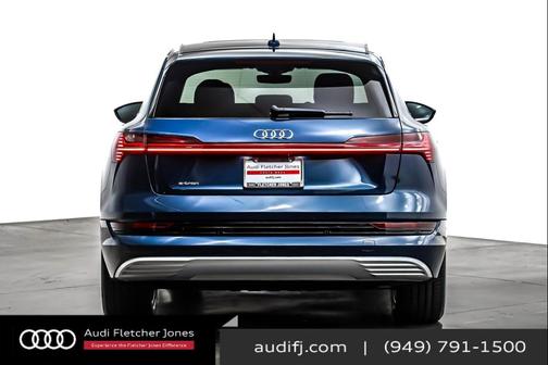 2019 Audi e-tron Premium Plus